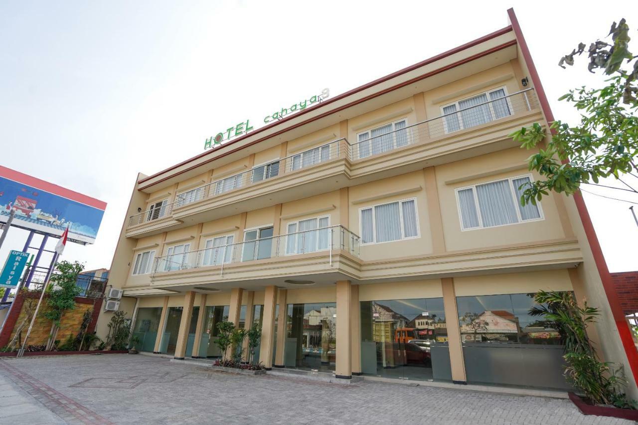 Oyo1330卡哈亚3号酒店 泗水 外观 照片